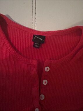 Women’s Ribbed Button-Front Sweater - Red